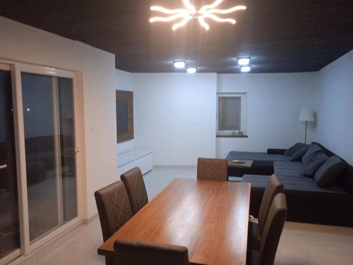 Anton Apartment Povlja  Exterior photo